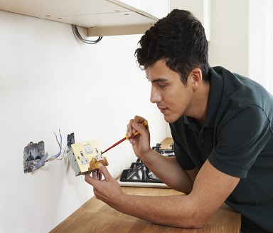 Wiring a plug